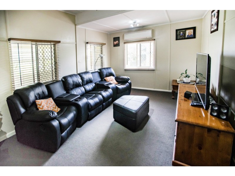 19 Lambert Street, Wingham NSW 2429