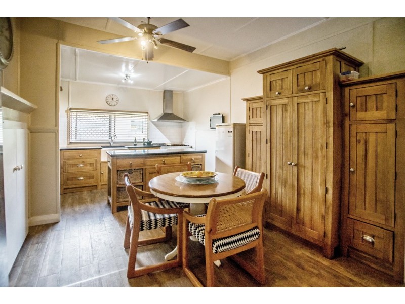 19 Lambert Street, Wingham NSW 2429