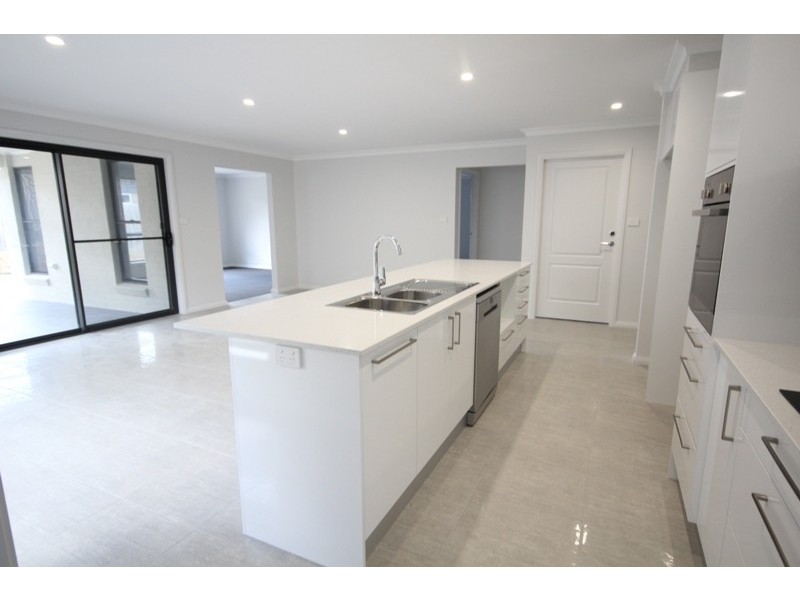 5 Stirling Place, Taree NSW 2430