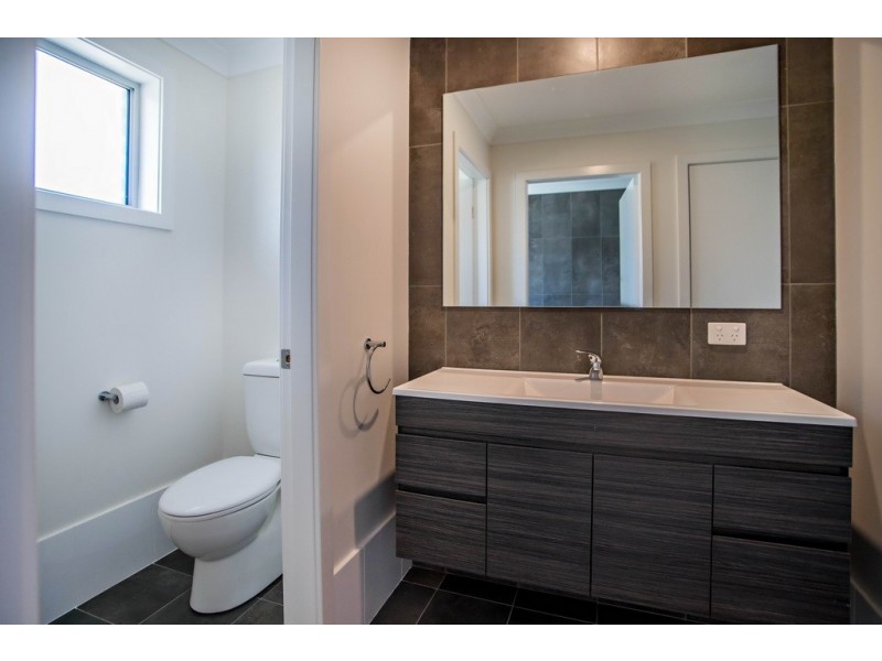 1 / 93 Wingham Road, Taree NSW 2430