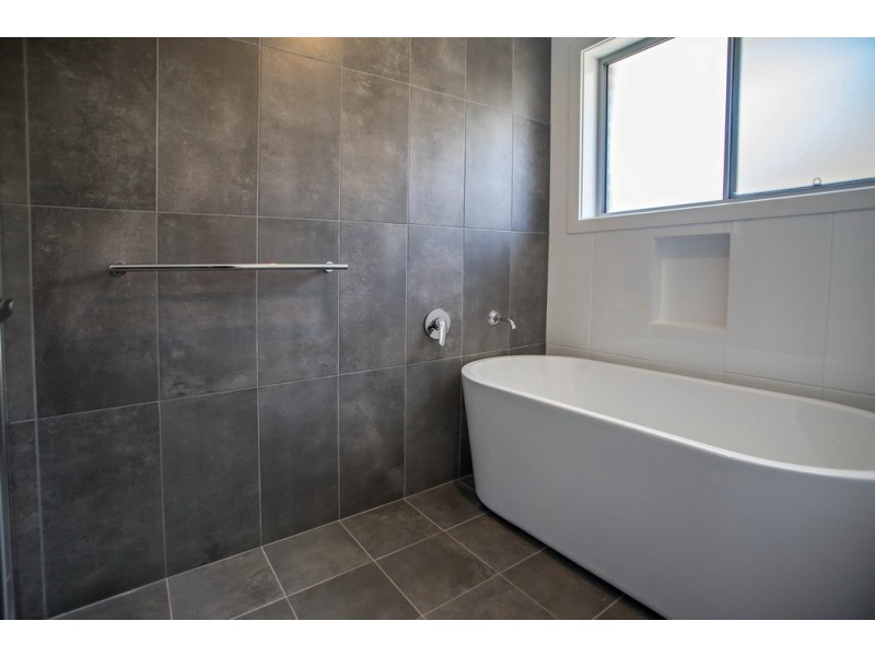 1 / 93 Wingham Road, Taree NSW 2430