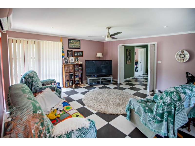 17 Sorrento Place, Taree NSW 2430