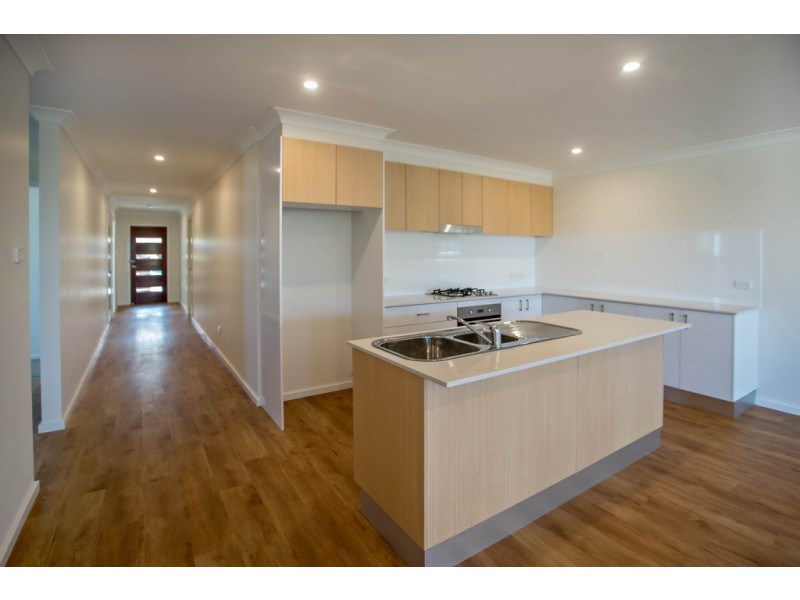 2 / 93 Wingham Road, Taree NSW 2430