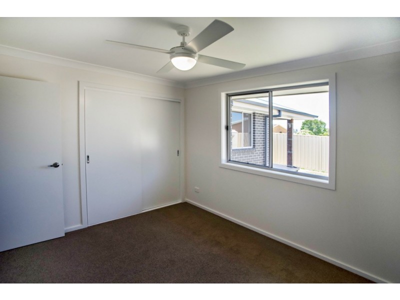 2 / 93 Wingham Road, Taree NSW 2430