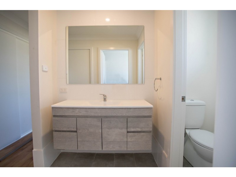 2 / 93 Wingham Road, Taree NSW 2430