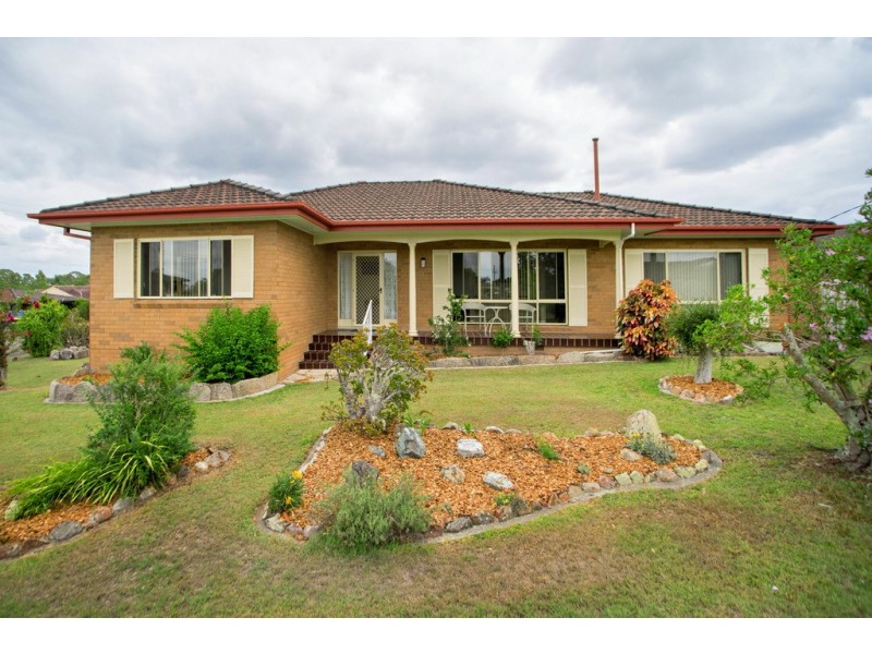 6 McLennan Street, Taree NSW 2430