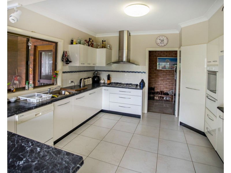 16 Cottonwood Street, Taree NSW 2430