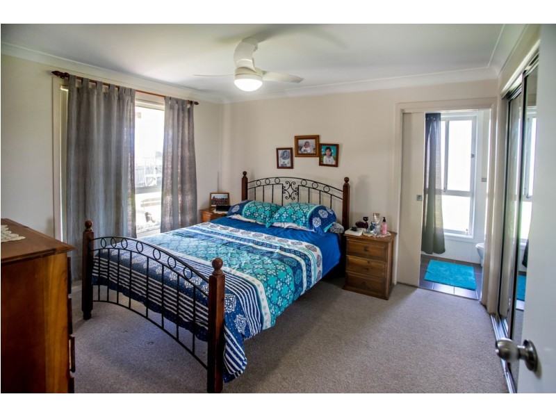 5 Bangalow Place, Taree NSW 2430