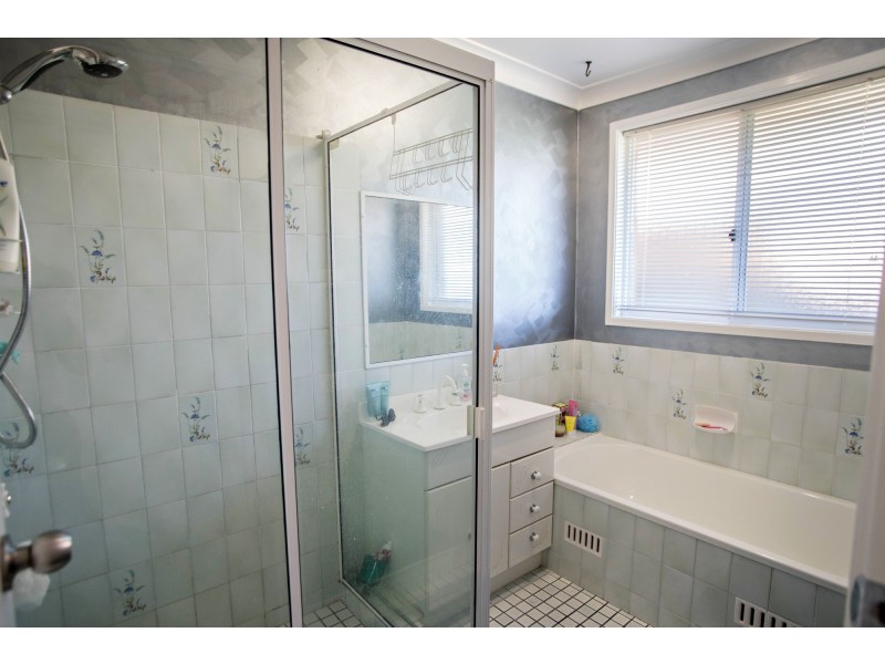 5 Bangalow Place, Taree NSW 2430