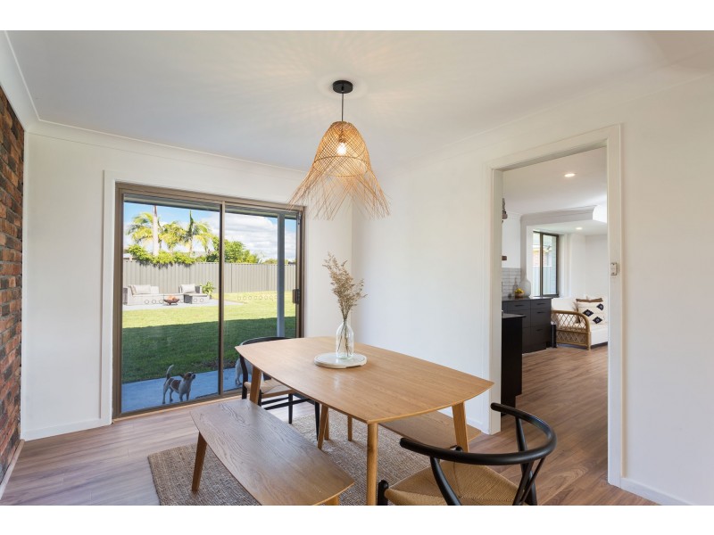 22 Belle Villa Parade, Old Bar NSW 2430