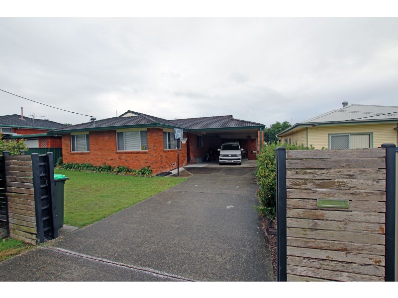 11 McLaughlin Avenue, Taree NSW 2430