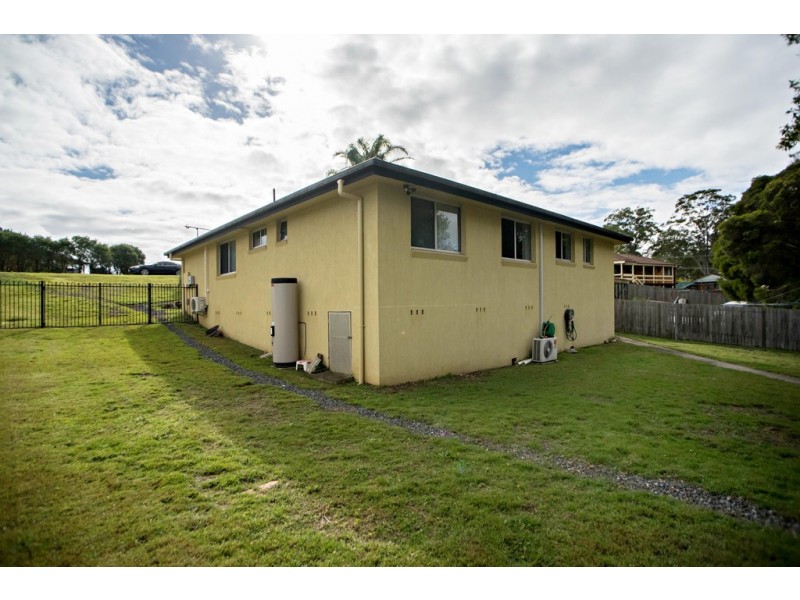 8 STOCKYARD CIRCUIT, Wingham NSW 2429