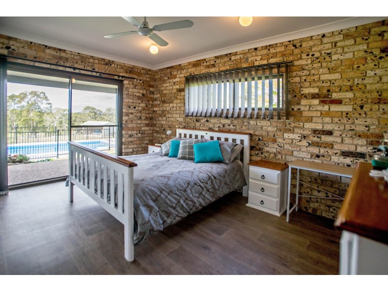 8 The Cedars Drive, Wingham NSW 2429