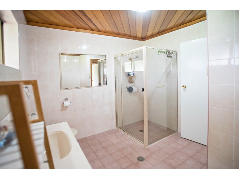 8 The Cedars Drive, Wingham NSW 2429