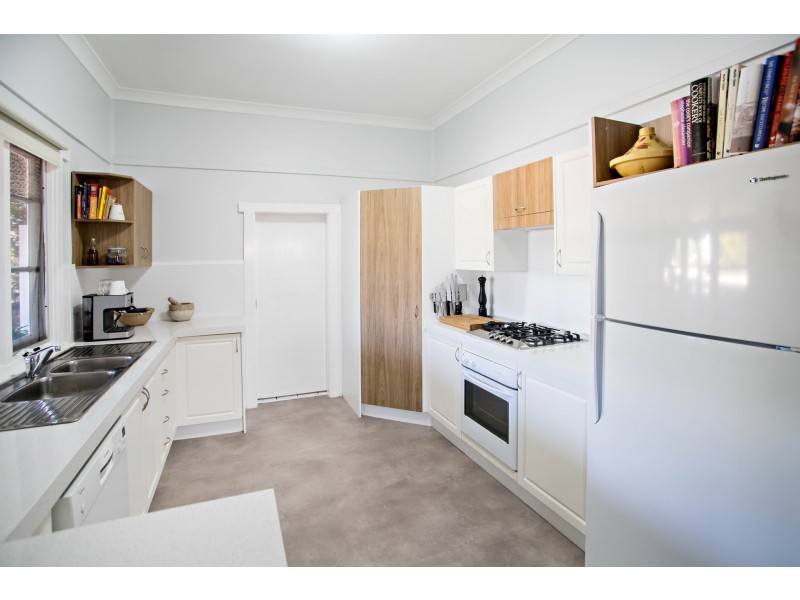 8 Alban Street, Taree NSW 2430