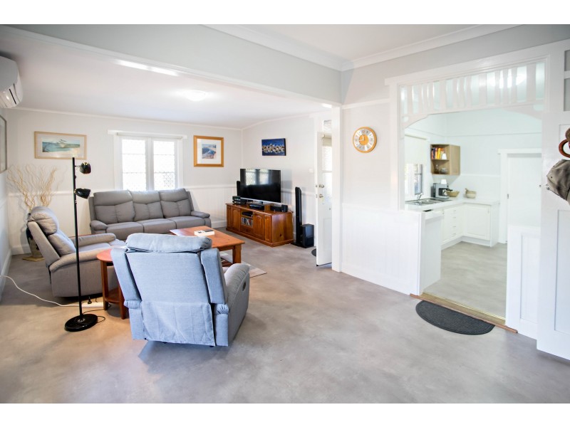 8 Alban Street, Taree NSW 2430