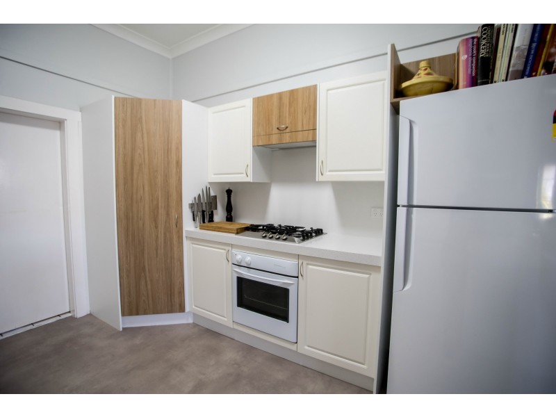 8 Alban Street, Taree NSW 2430