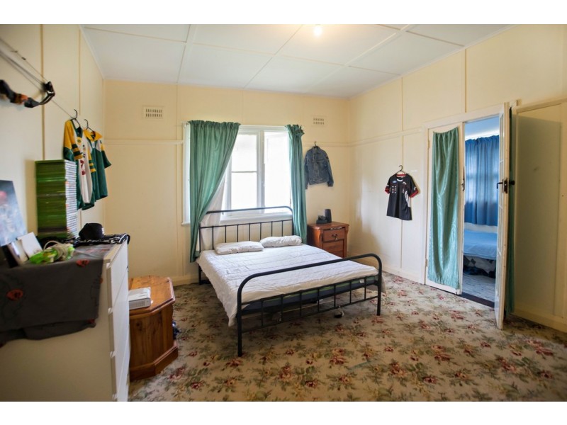 23 Florence Street, Taree NSW 2430