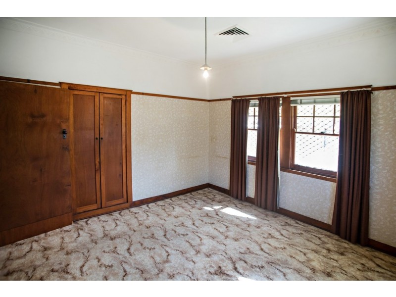 75 Wynter Street, Taree NSW 2430