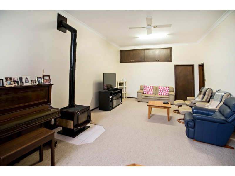 22 Gleeson Crescent, Taree NSW 2430