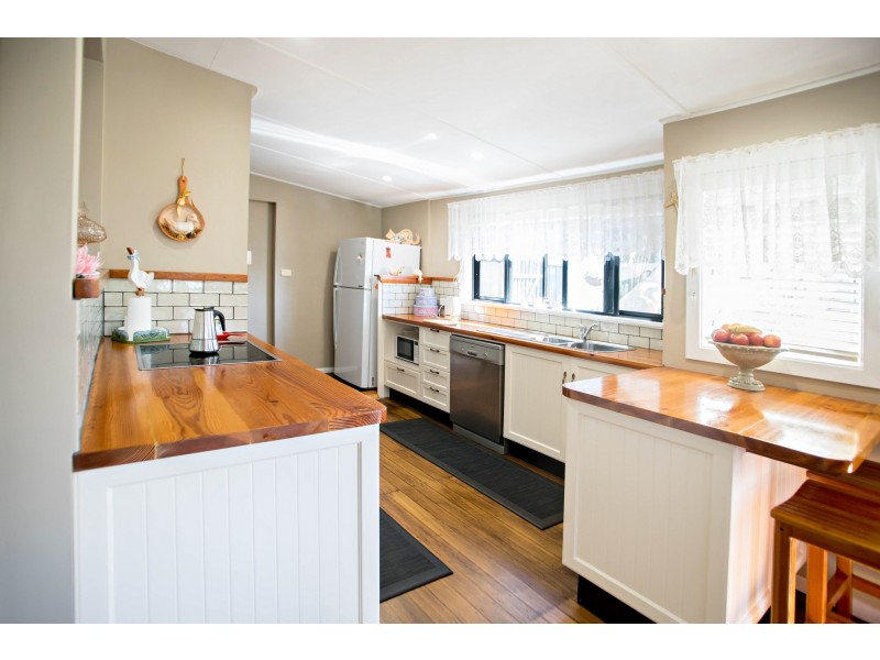 9 Nicoll Street, Taree NSW 2430