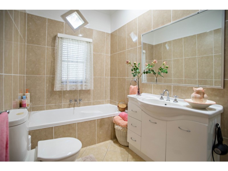 9 Nicoll Street, Taree NSW 2430