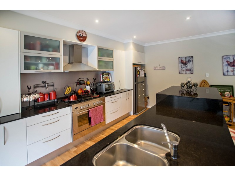8 Lyndhurst Street, Taree NSW 2430
