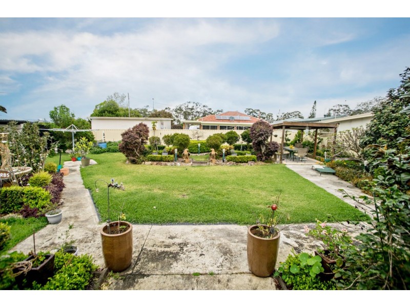 8 Lyndhurst Street, Taree NSW 2430