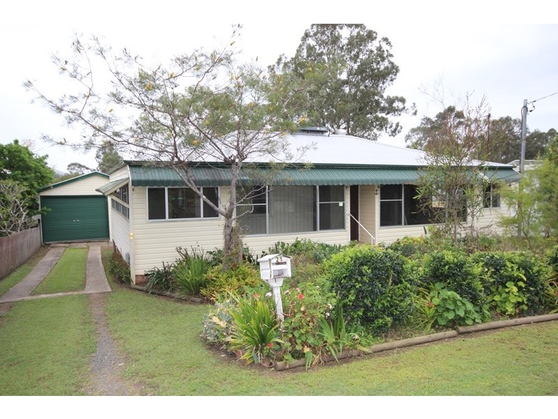 25 Summerville Street, Wingham NSW 2429