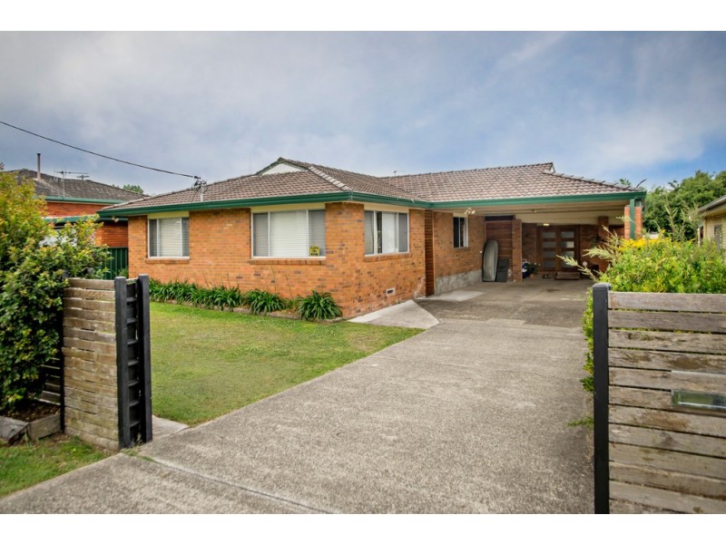 11 McLaughlin Avenue, Taree NSW 2430
