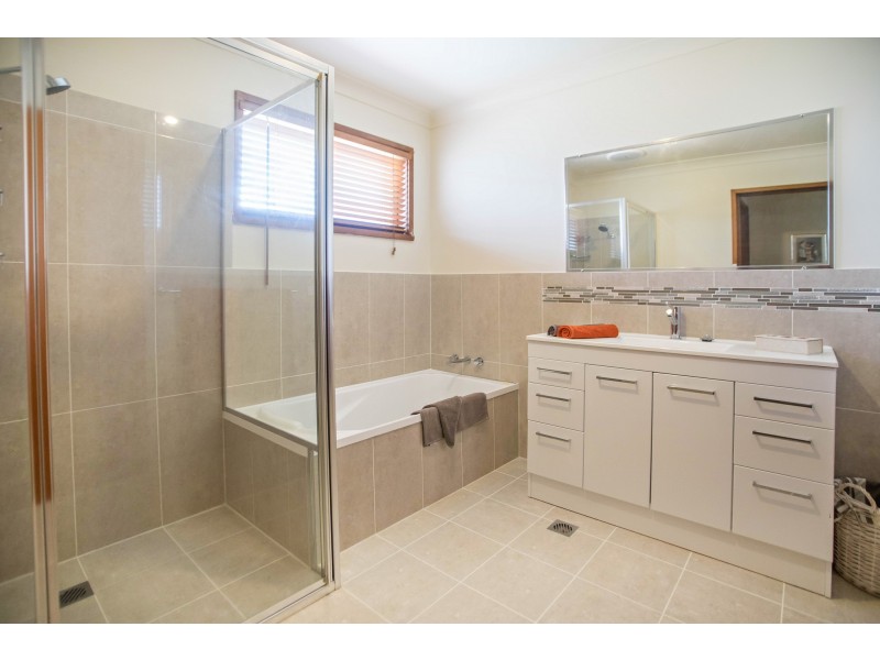 10 Cottonwood Street, Taree NSW 2430