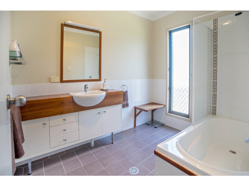 22 Killawarra Drive, Taree NSW 2430