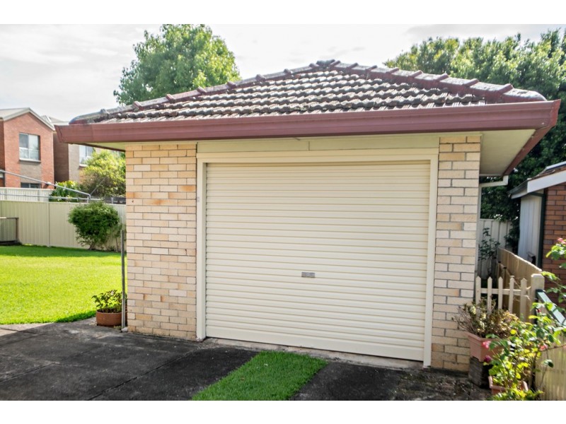 8 Hibiscus Close, Taree NSW 2430