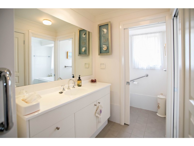 17 Riverlinks Court, Taree NSW 2430