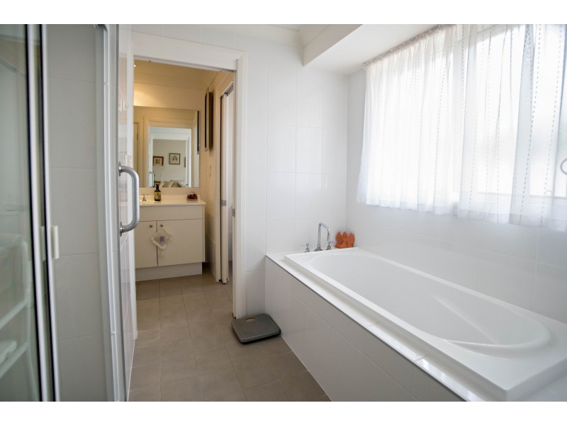 17 Riverlinks Court, Taree NSW 2430