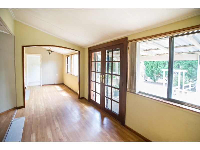 102-104 Old Bar Road, Old Bar NSW 2430