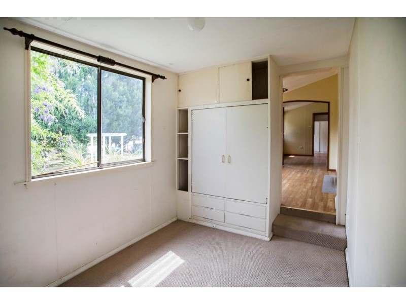 102-104 Old Bar Road, Old Bar NSW 2430