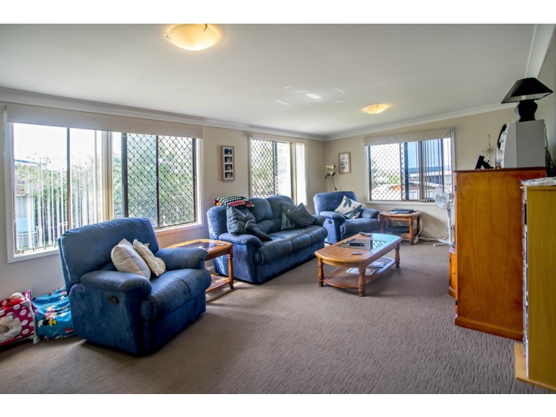 18 Tristania Crescent, Taree NSW 2430