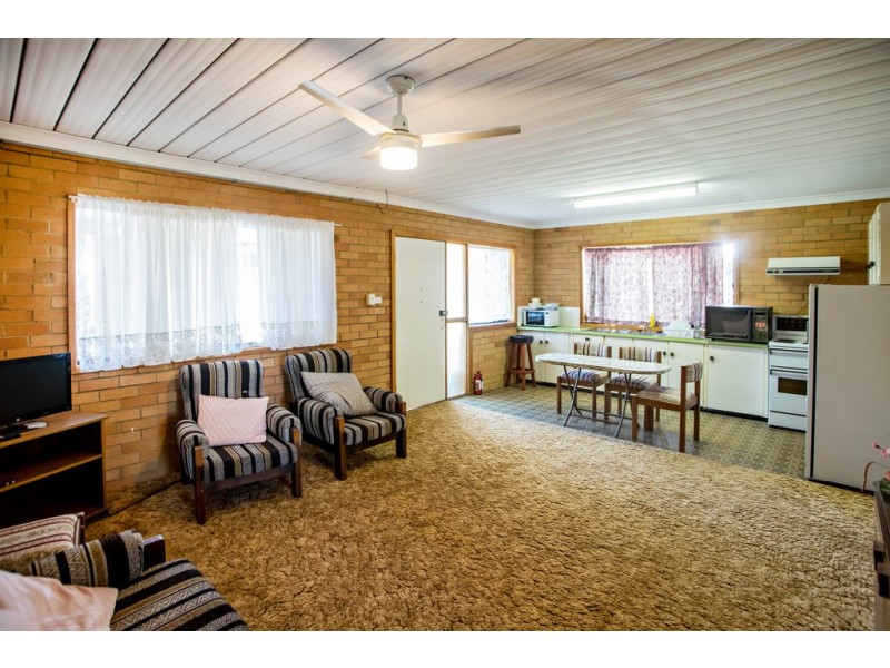 227 Beach Street, Harrington NSW 2427