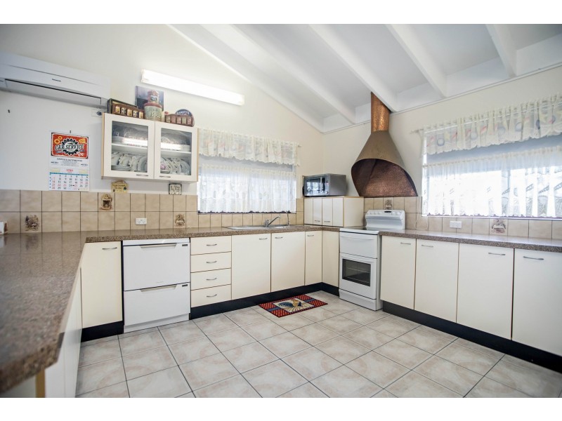 6 Palanas Drive, Taree NSW 2430