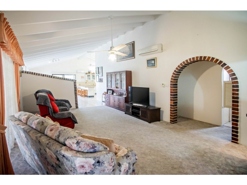 6 Palanas Drive, Taree NSW 2430