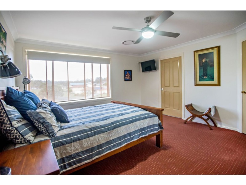 6 Bell Close, Wingham NSW 2429