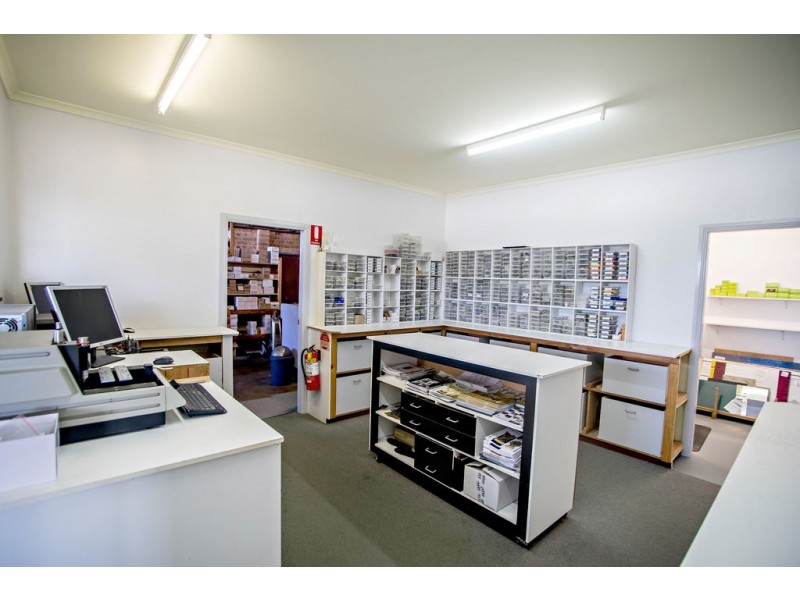 5 Elizabeth Avenue, Taree NSW 2430