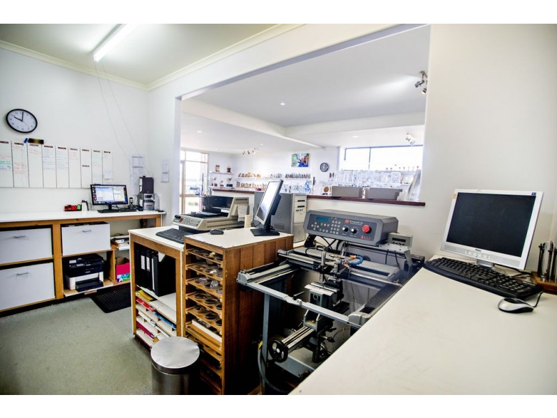 5 Elizabeth Avenue, Taree NSW 2430