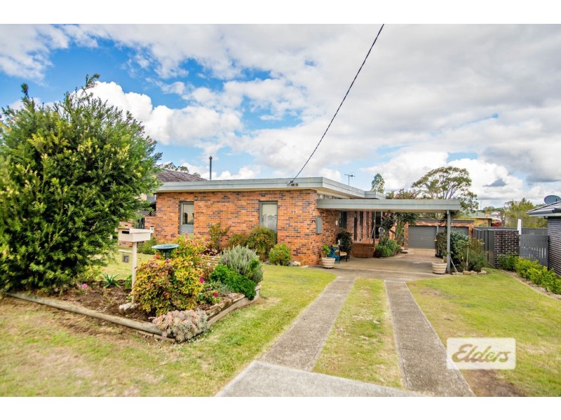 15 McLennan Street, Taree NSW 2430