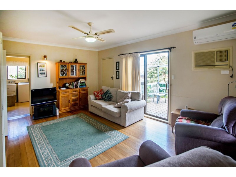 15 McLennan Street, Taree NSW 2430