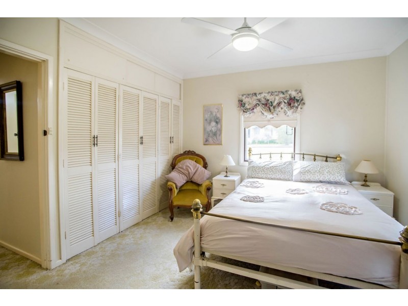 15 McLennan Street, Taree NSW 2430