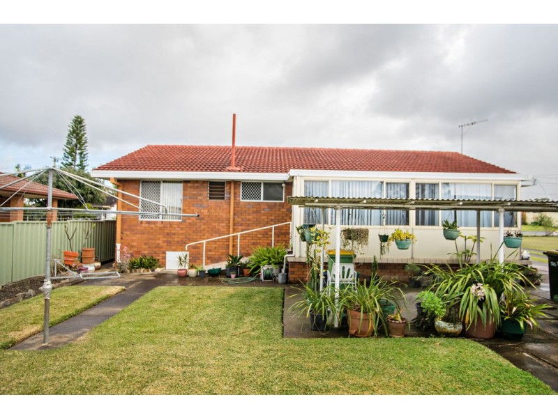 8 Acacia Close, Taree NSW 2430