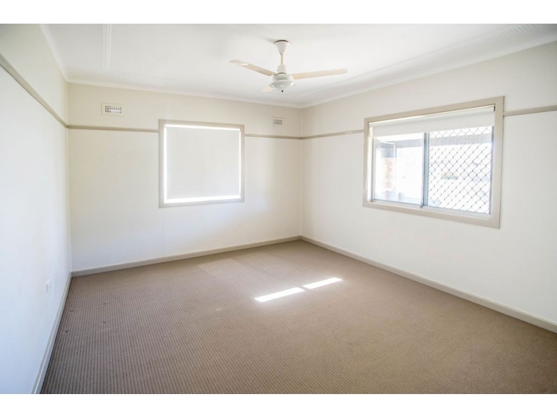 11 Spence Street, Taree NSW 2430