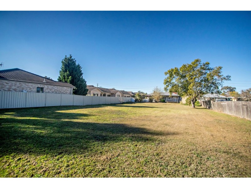 11 Spence Street, Taree NSW 2430